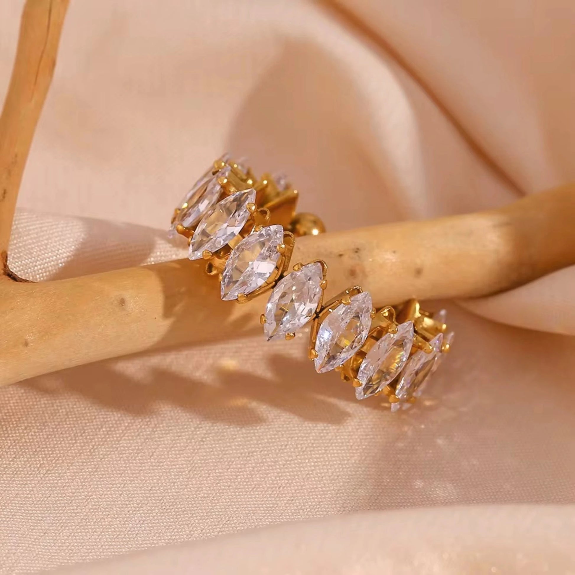 Everyday Chic Bracelet & Ring Combo Set Forever Luxe