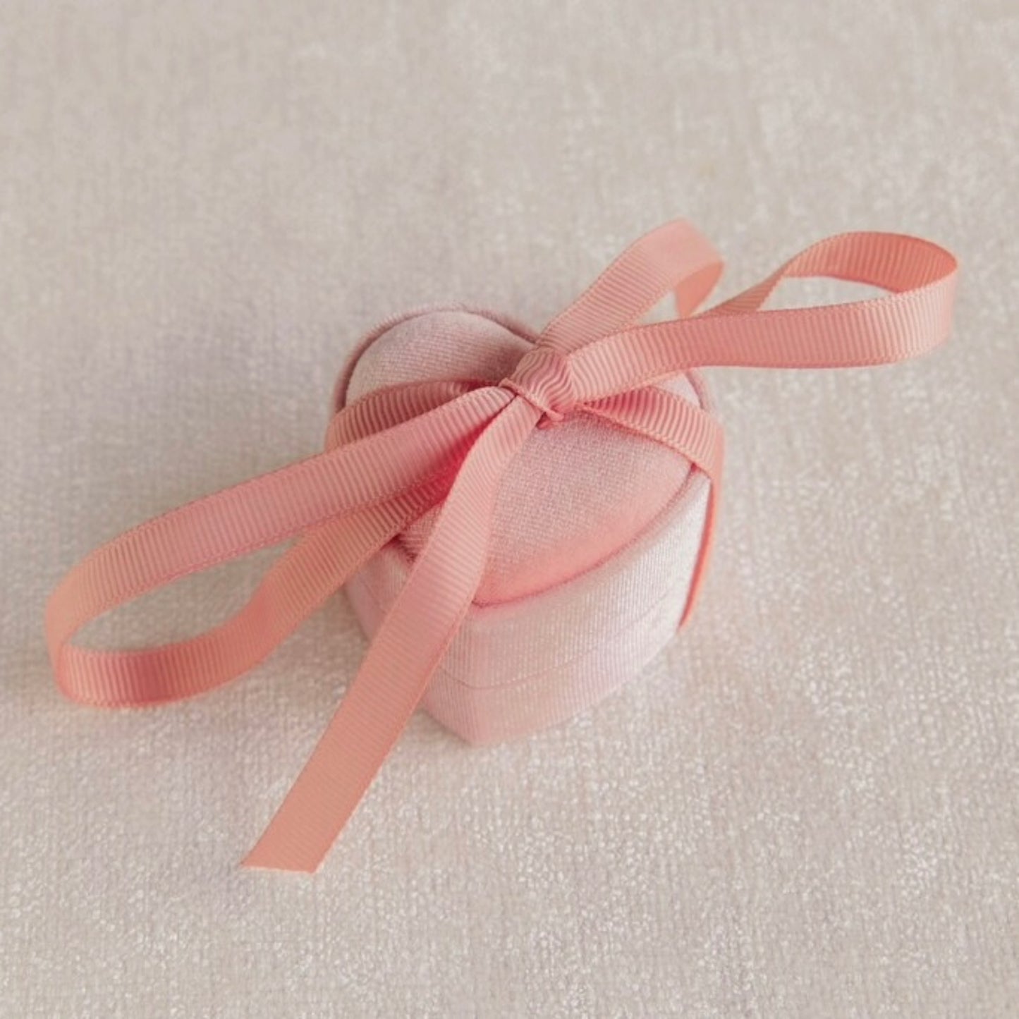 Heart Velvet Ring Box
